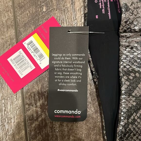 NWT Commando Women's Faux Leather Animal Legging Gray Snake  M - Picture 7 of 10